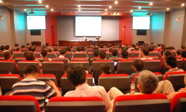 提升能力為順利實(shí)施內(nèi)控規(guī)范管理提供動力支持